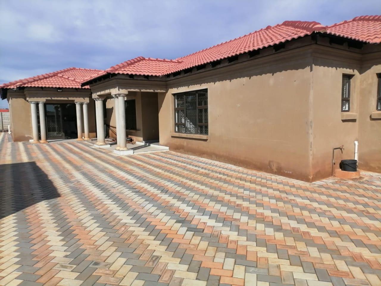 1 Bedroom House in Westonaria