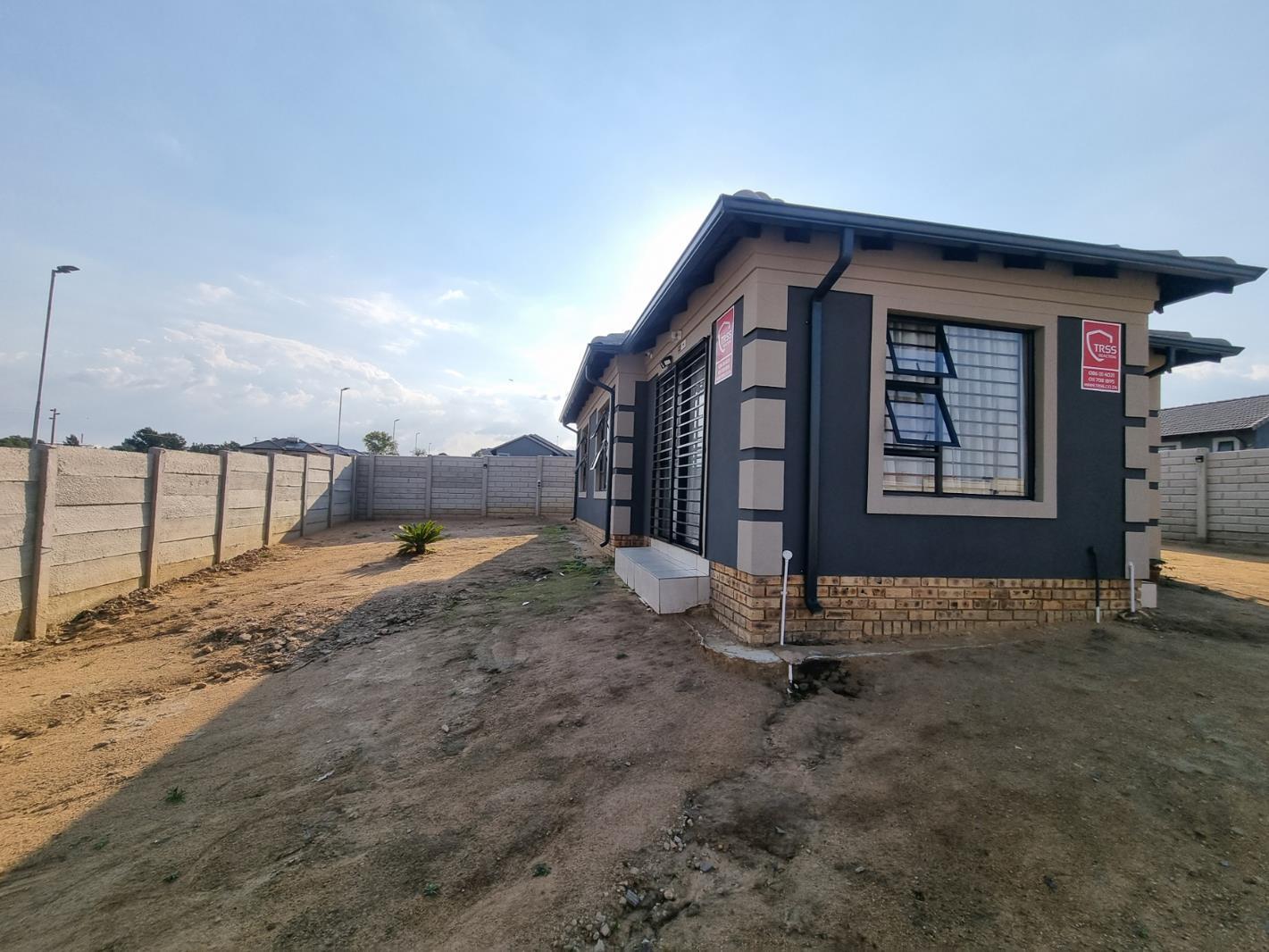 3 Bedroom House in Kya Sands
