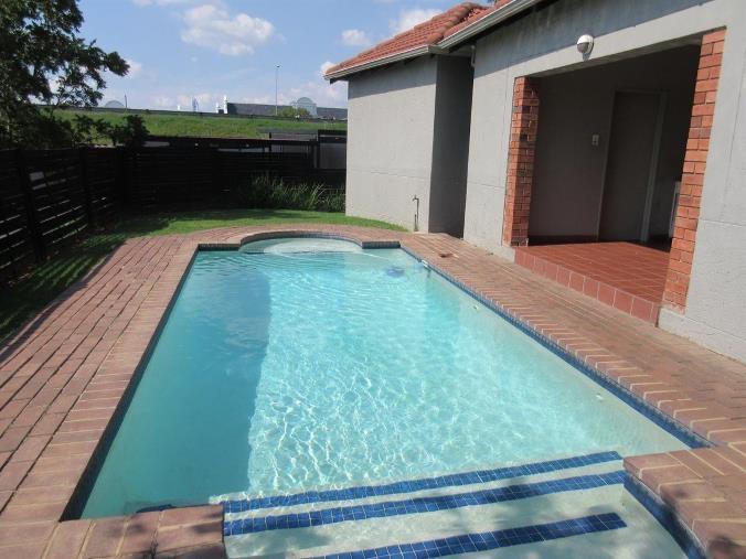 Bachelor apartment in Rivonia