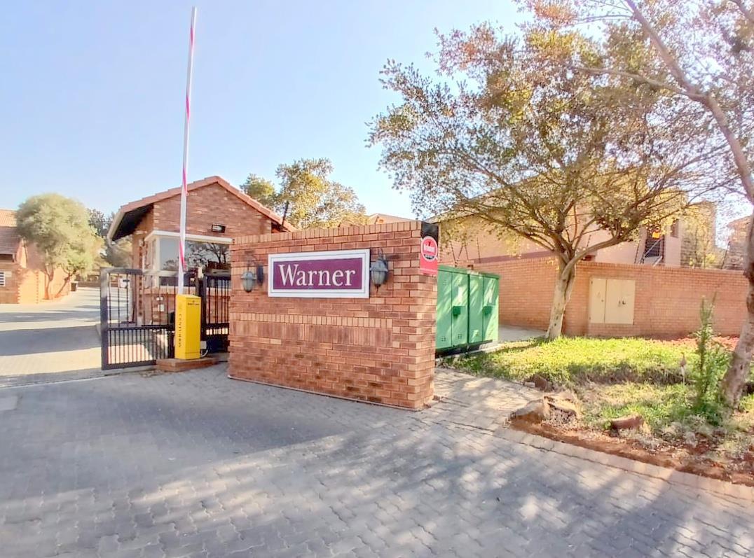 2 Bedroom Townhouse in Paramount Estate
