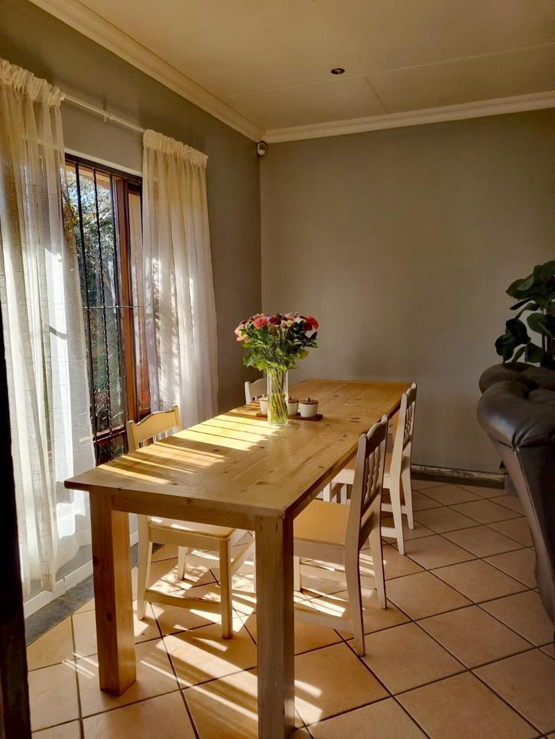3 Bedroom Townhouse in Moreleta Park