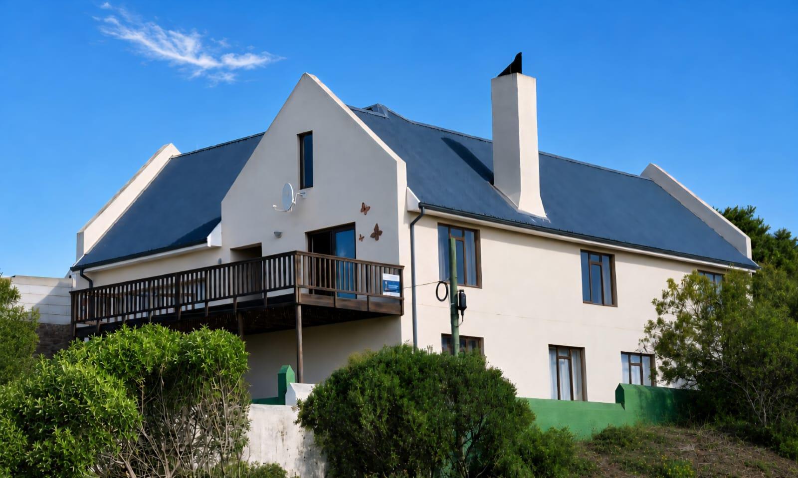 5 Bedroom House in Stilbaai Wes