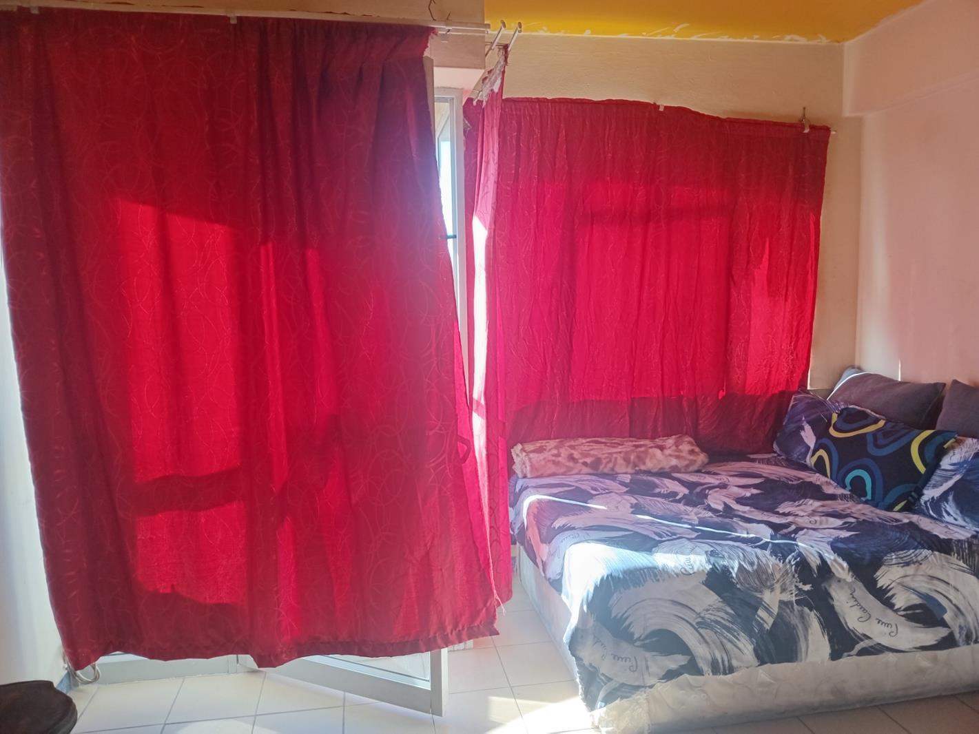0.5 Bedroom Flat in South Beach