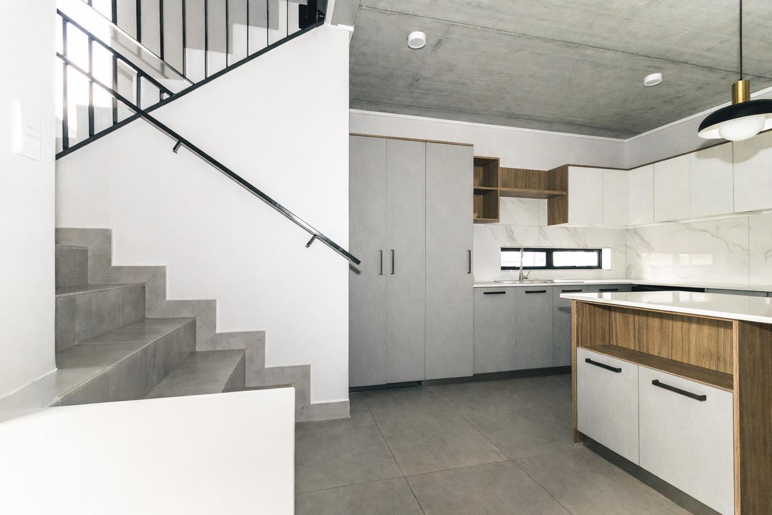 4 Bedroom House in Albertsdal