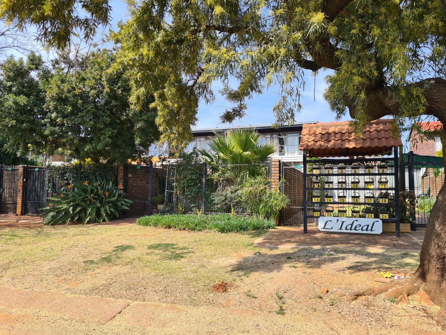 2 Bedroom Duplex in Lyttelton Manor