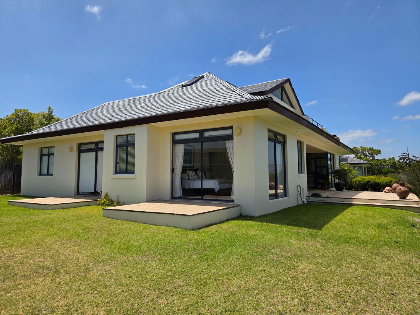 3 Bedroom House in Arabella Country Estate