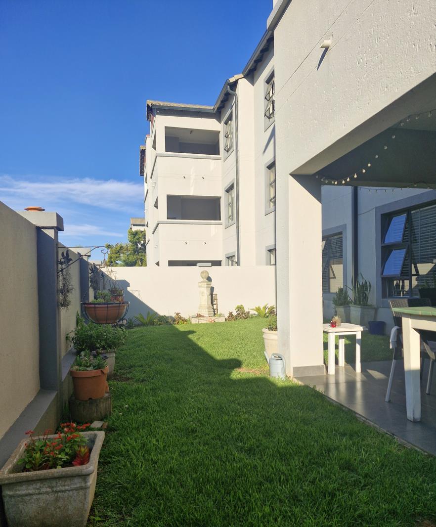 2 Bedroom Apartment in Honeydew