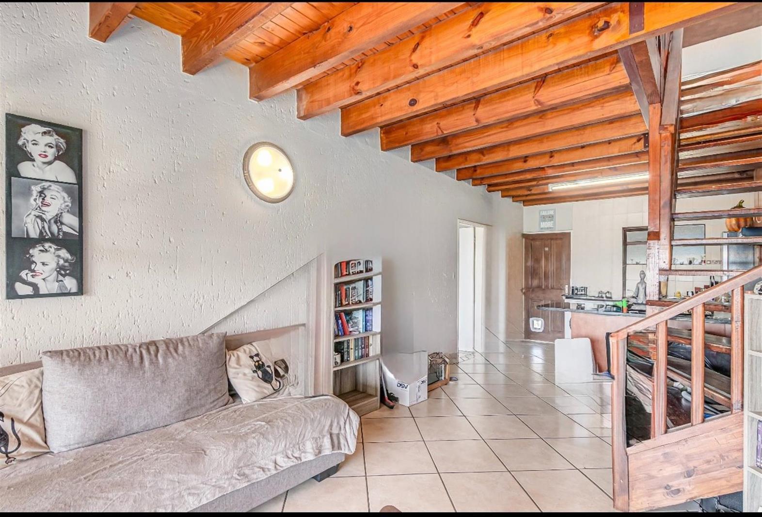 2 Bedroom Apartment in Paulshof