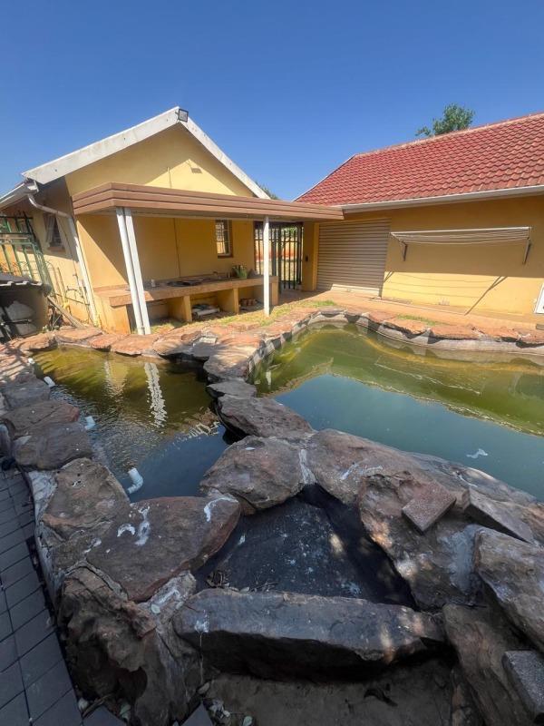 4 Bedroom House in Bedfordview
