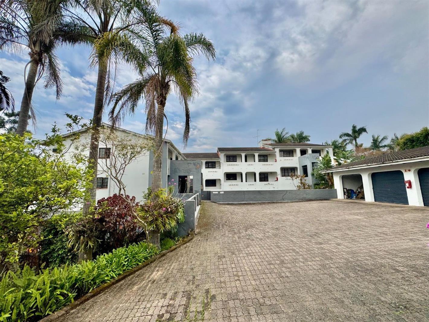 2 Bedroom Apartment in Umtentweni