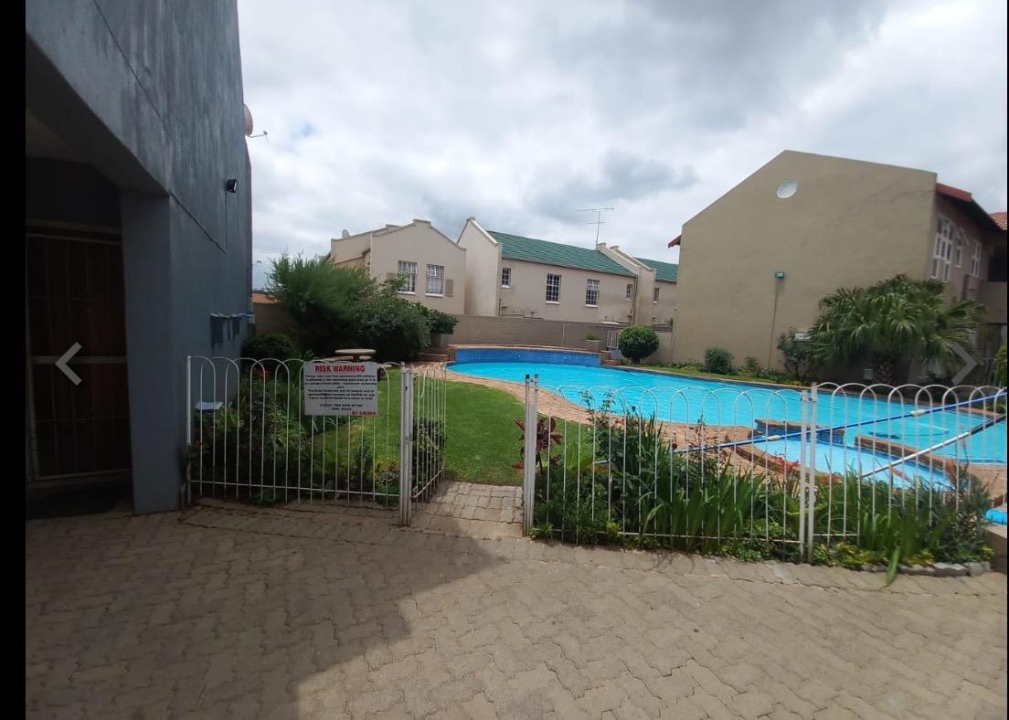 2 Bedroom Townhouse in New Redruth