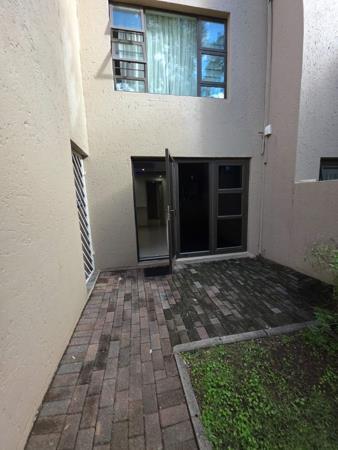 1 Bedroom Apartment in Parktown North