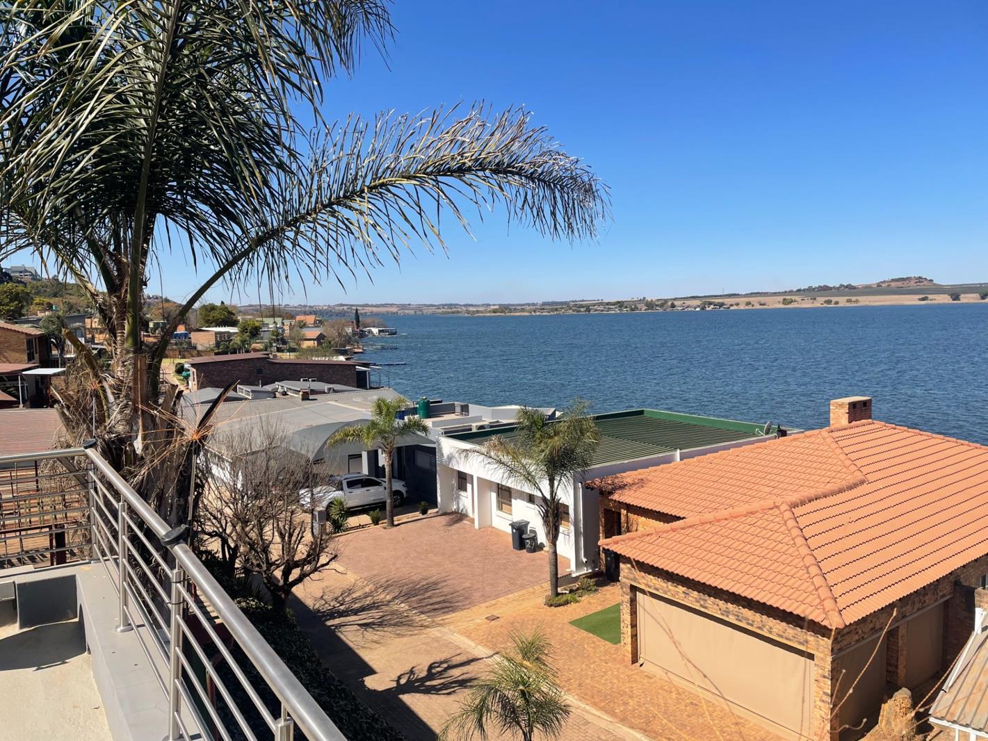 3 Bedroom Cluster in Bronkhorstbaai