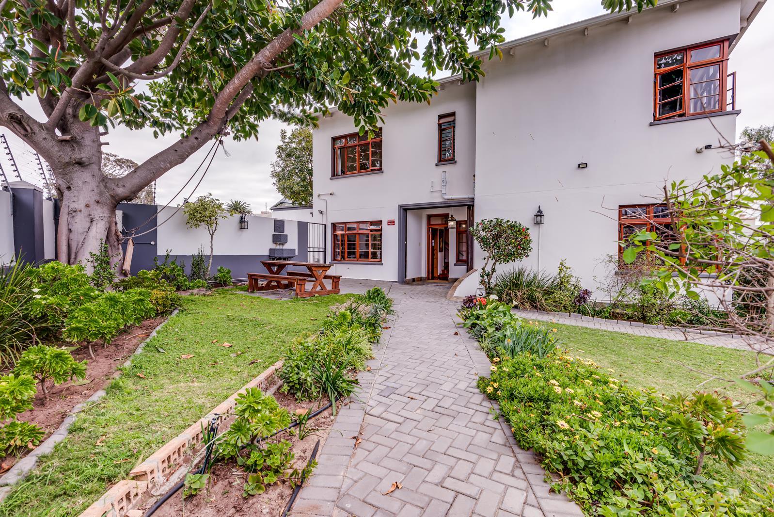 5 Bedroom House in Mount Croix