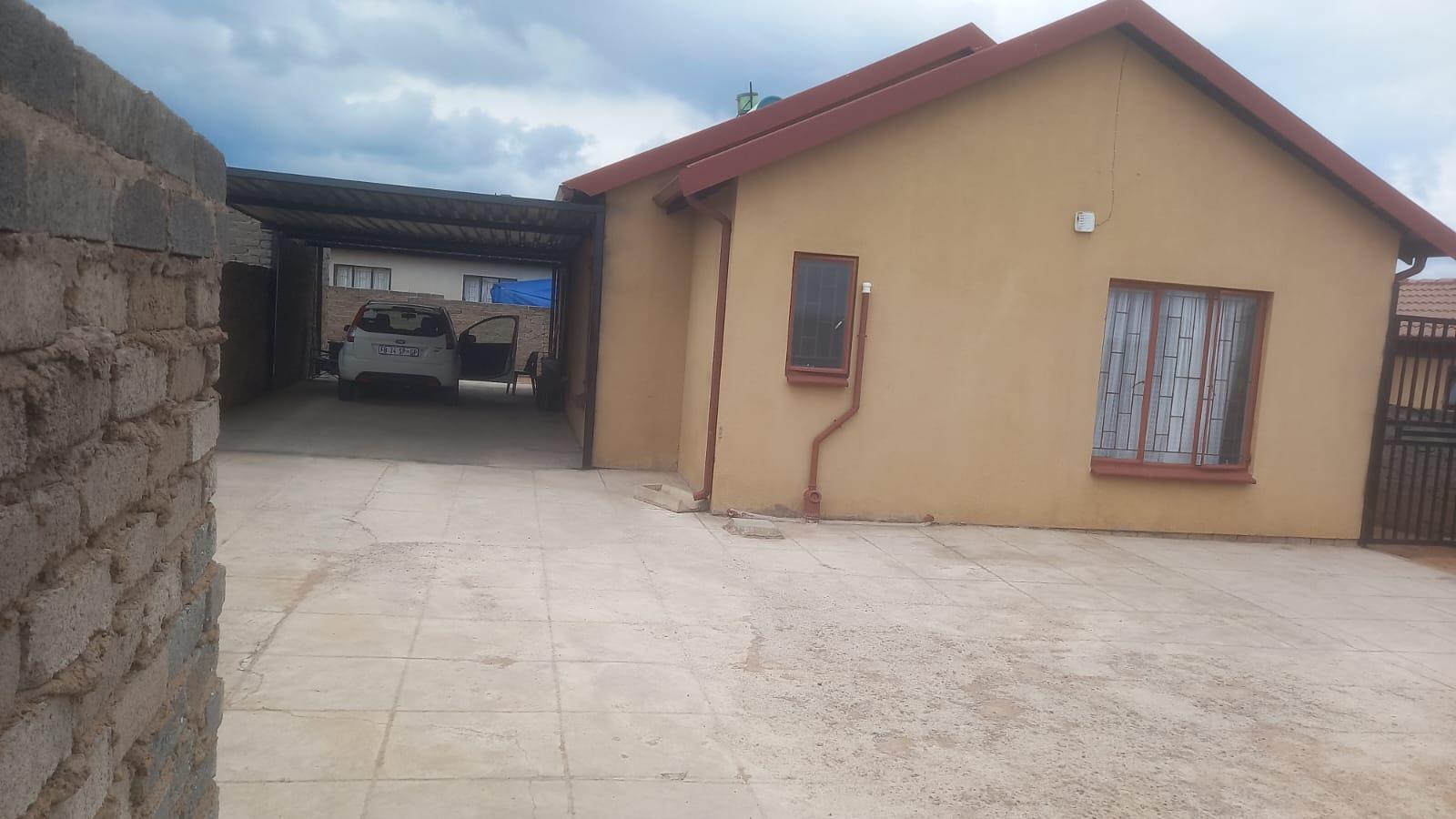 2 Bedroom House in Soshanguve VV