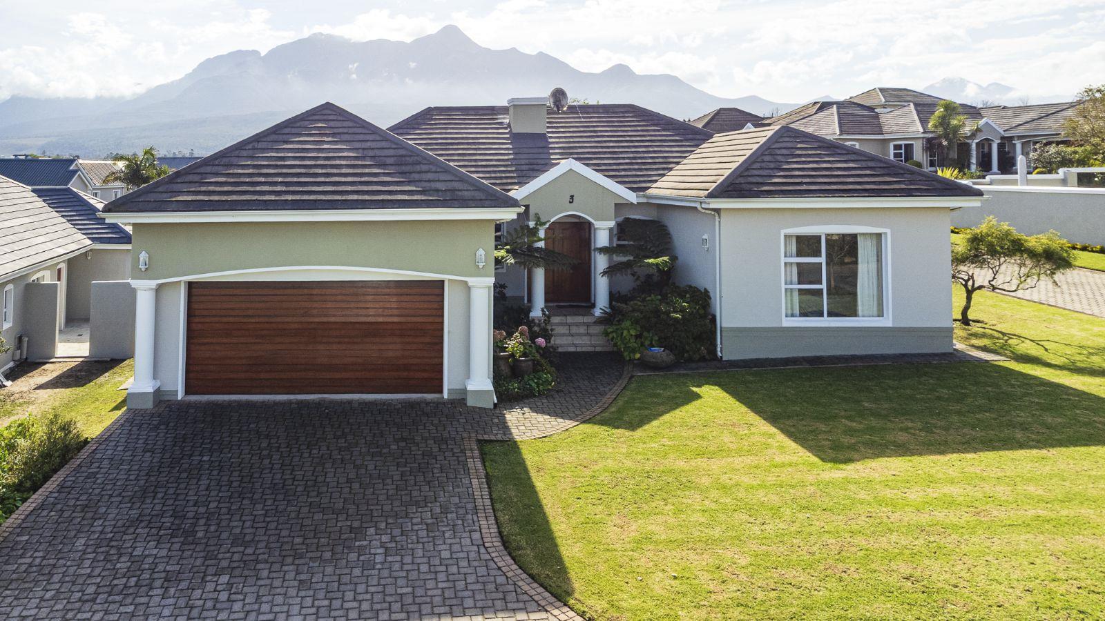 3 Bedroom House in Kingswood Golf Estate