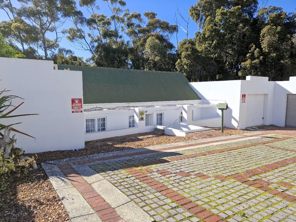 3 Bedroom House in Bredasdorp