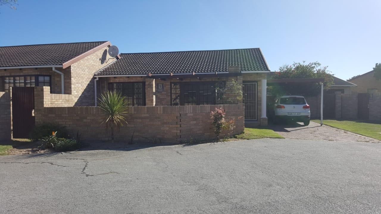 2 Bedroom Townhouse in Lorraine