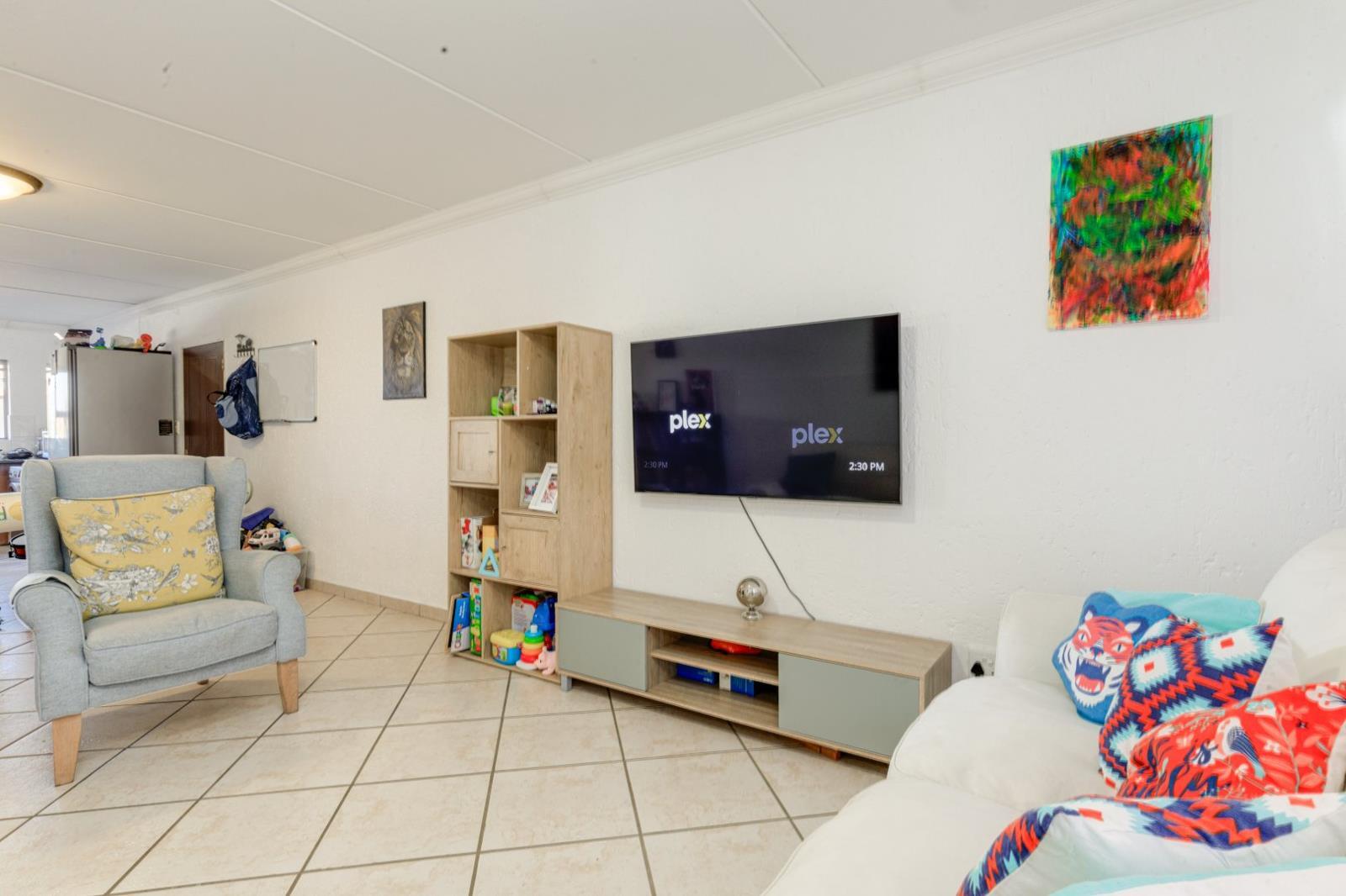 2 Bedroom Apartment in Sunninghill