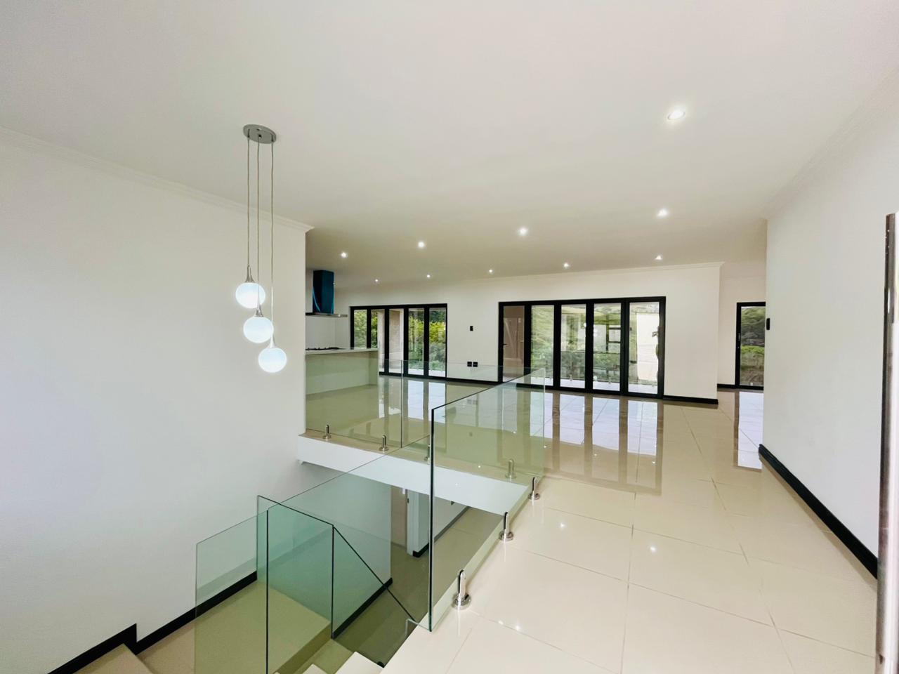 5 Bedroom House in Shelly Beach