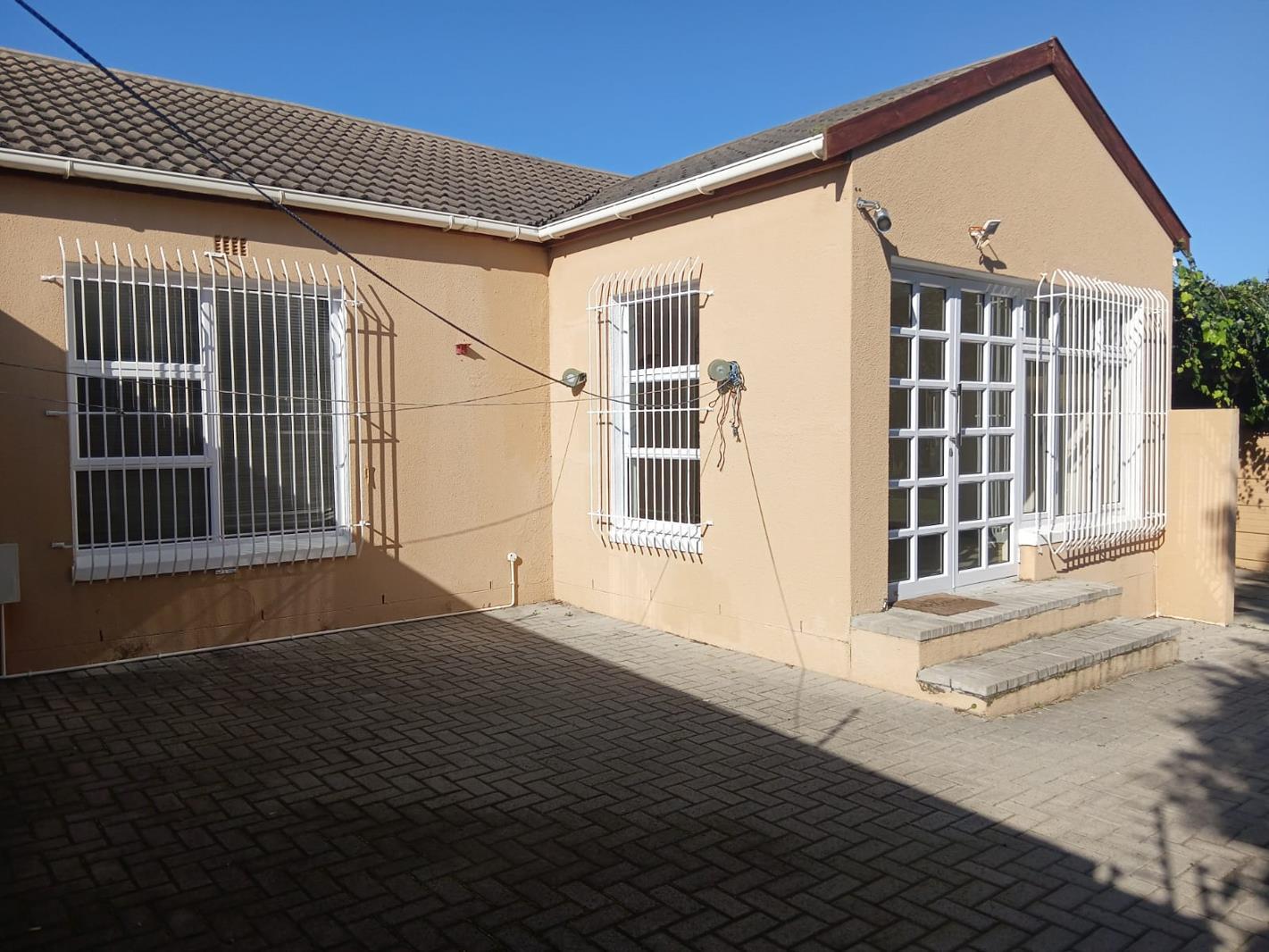 2 Bedroom House in Diep River