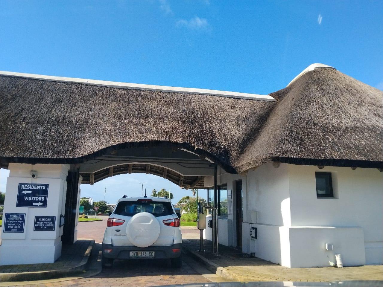 1 492 m² Land available in St Francis Links Golf Estate