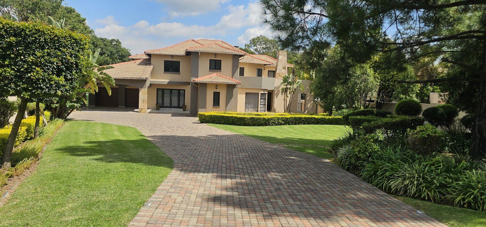 5 Bedroom House in Carlswald Estate