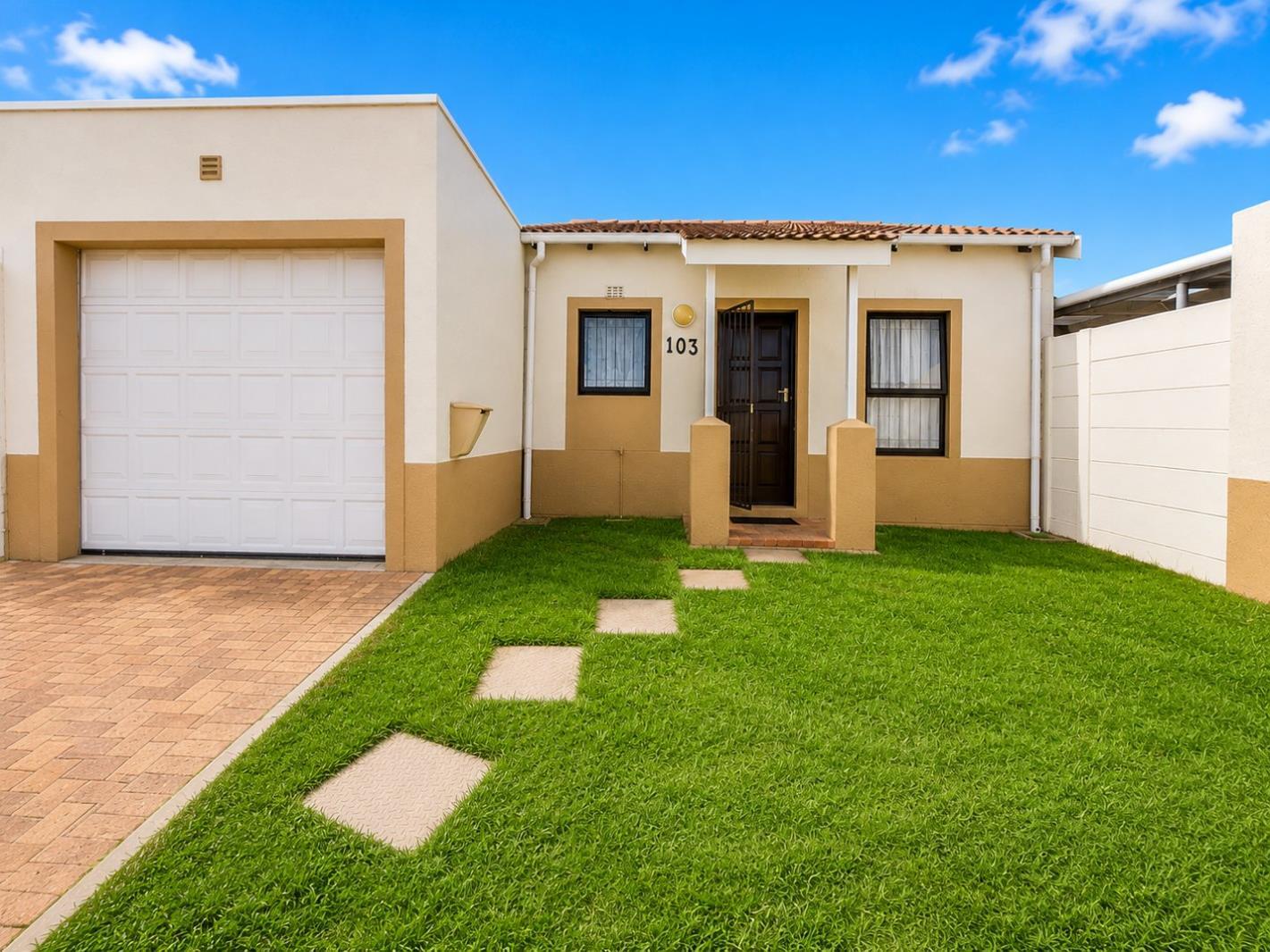 2 Bedroom House in Victoria Park
