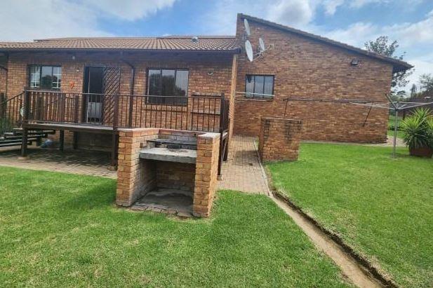 2 Bedroom Townhouse in Southcrest