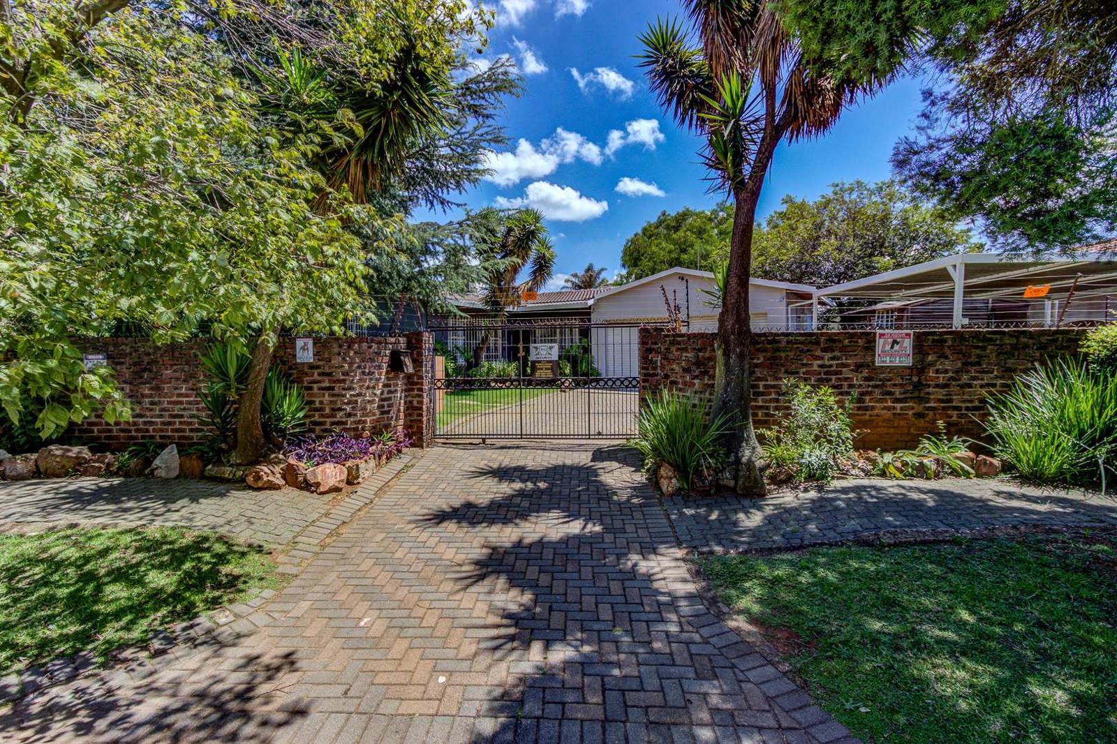 3 Bedroom House in Esther Park