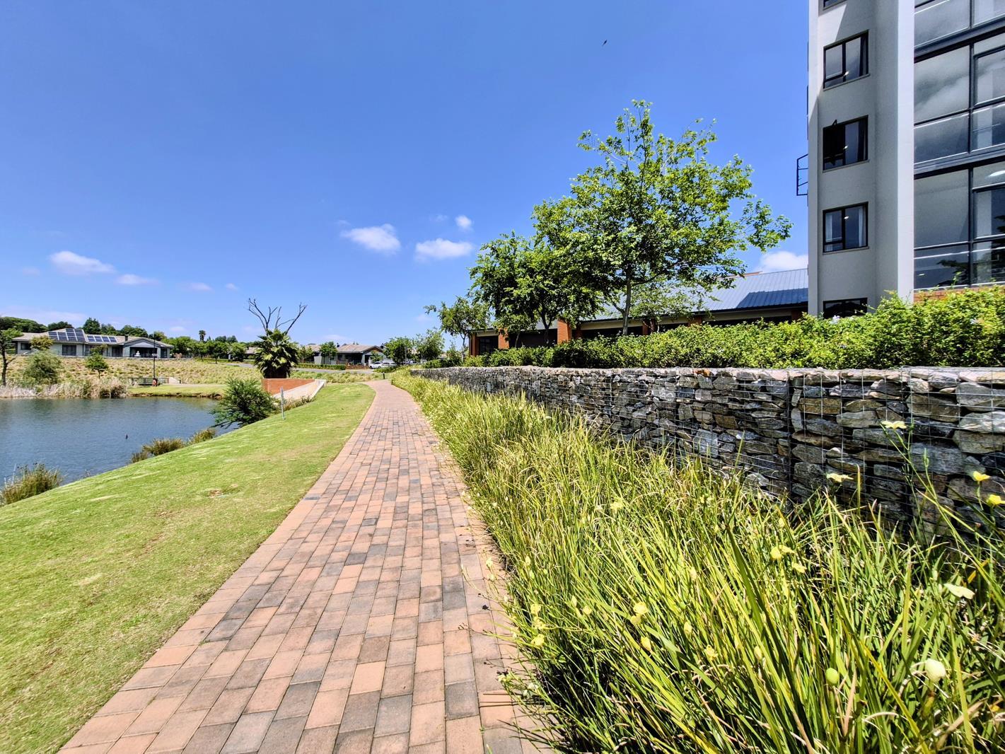 1 Bedroom Apartment in Waterkloof