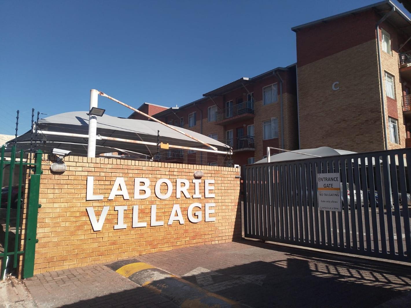 2 Bedroom Apartment in Braamfontein Werf