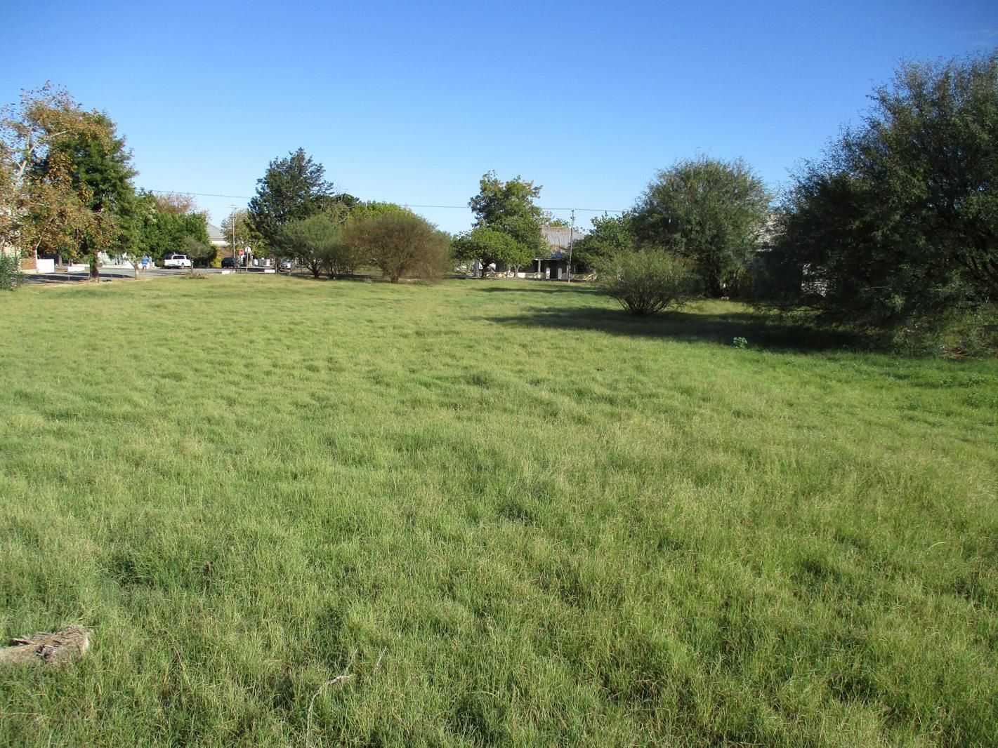 2 729 m² Land available in Porterville