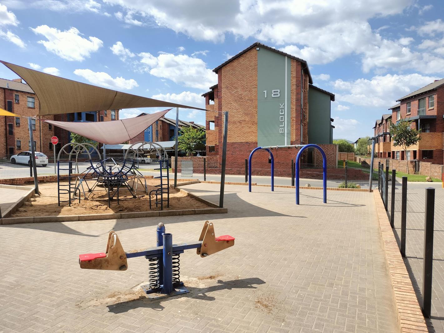 2 Bedroom Apartment in Olifantsvlei