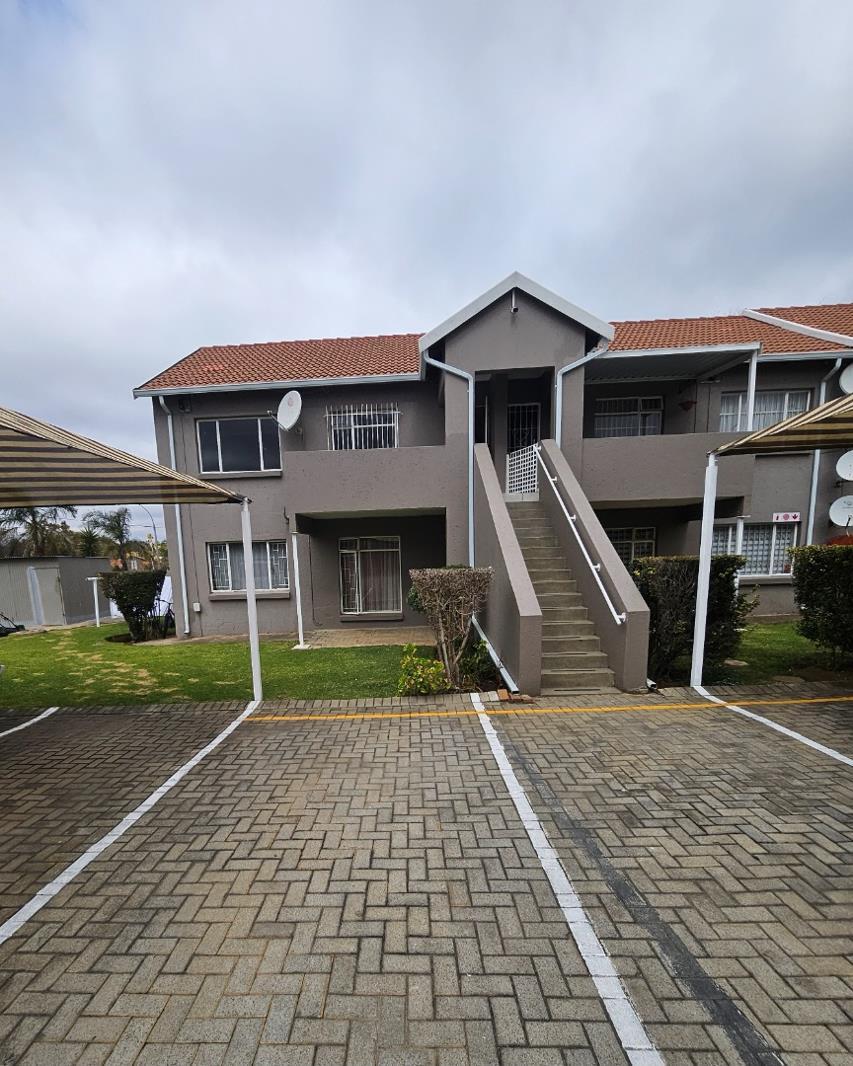 2 Bedroom Townhouse in Brackenhurst