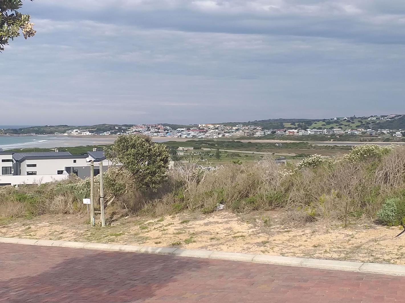 512 m² Land available in Stilbaai Oos