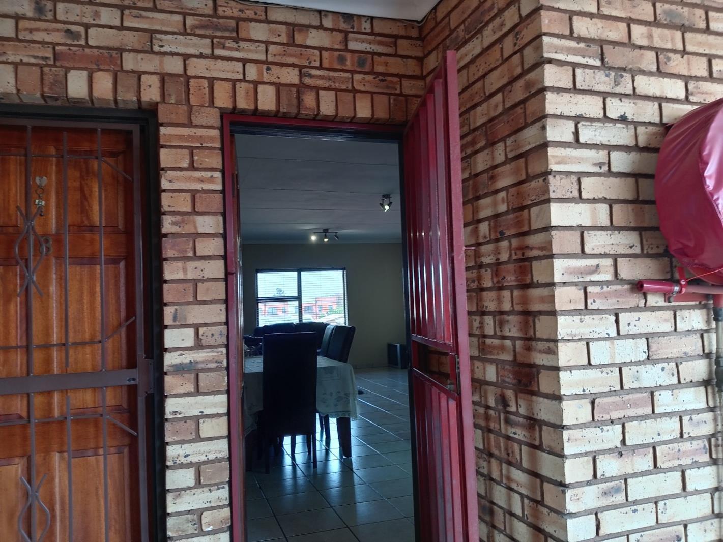 2 Bedroom Apartment in New Redruth