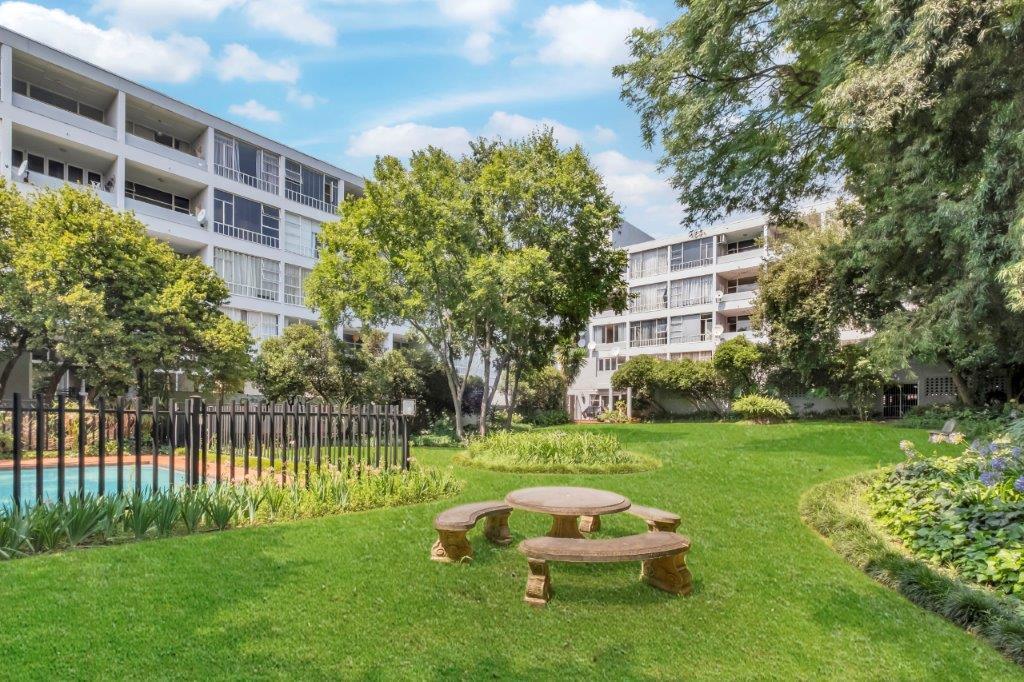 1 Bedroom Apartment in Illovo