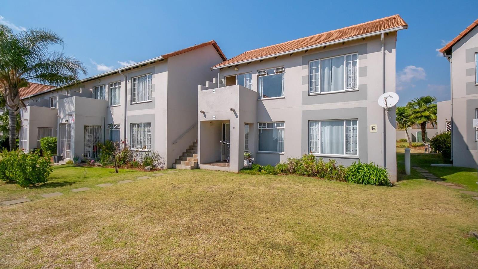 2 Bedroom Townhouse in Dowerglen and Ext
