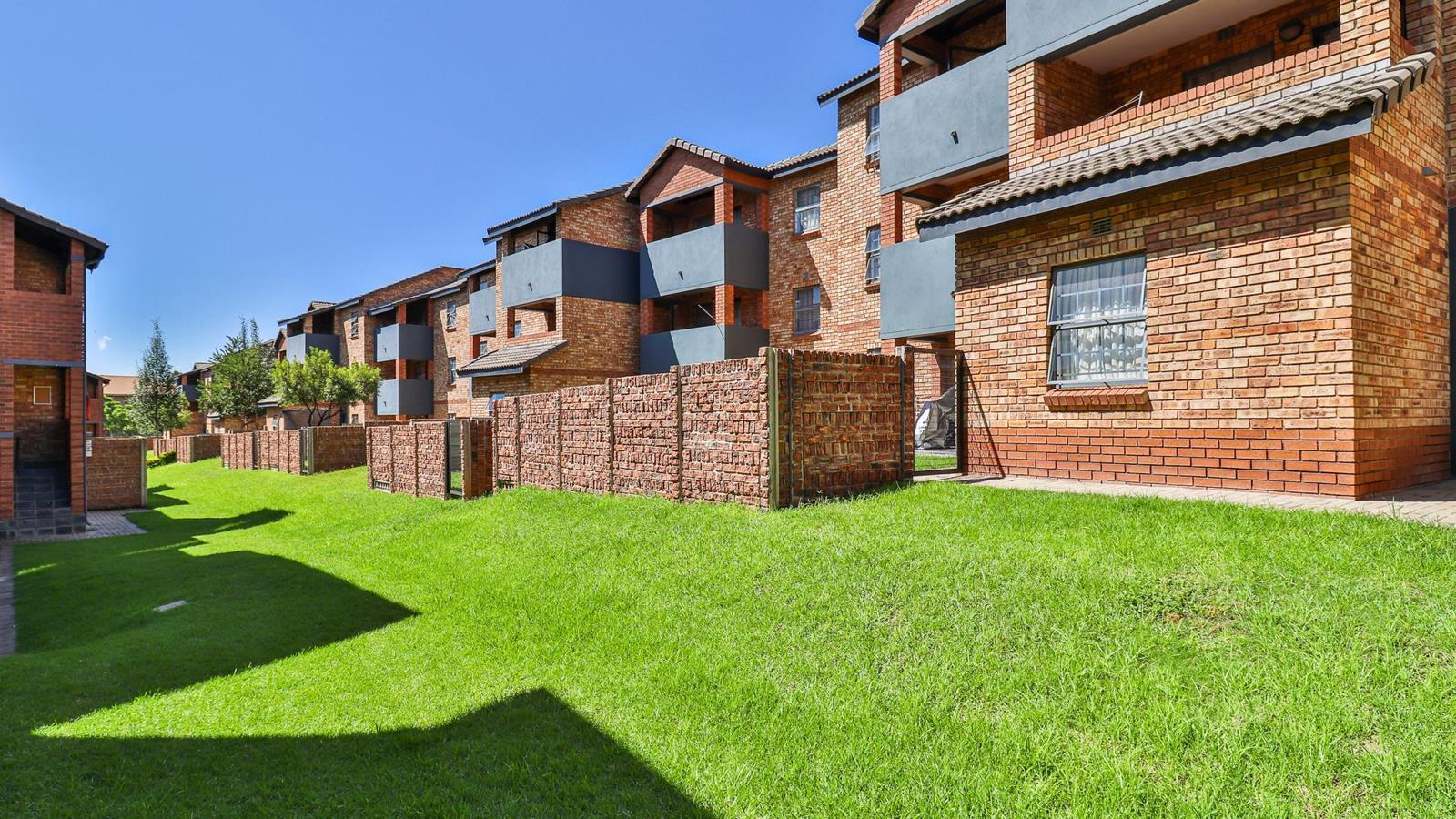 2 Bedroom Apartment in Erand Gardens