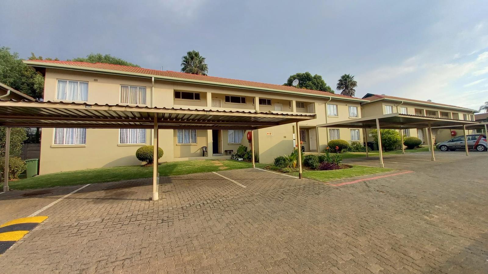 1 Bedroom Apartment in Edenglen