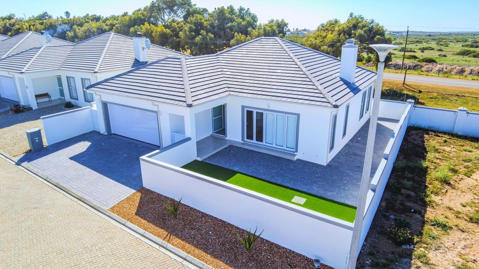 3 Bedroom House in Yzerfontein