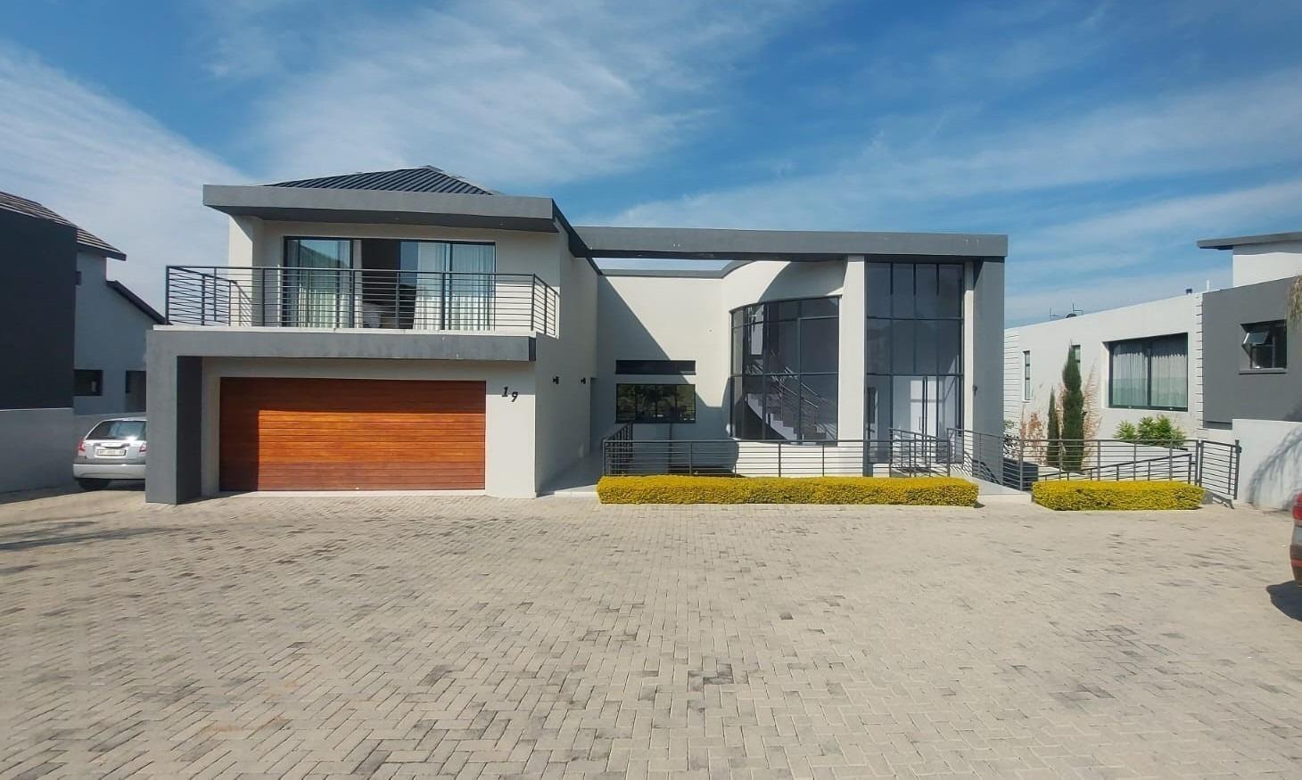 5 Bedroom House in Riverside Park