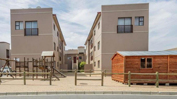 2 Bedroom Flat in Parklands