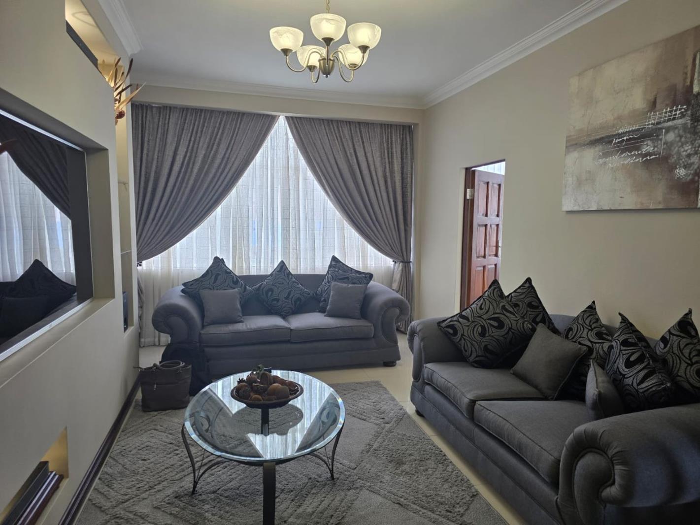 2 Bedroom Apartment in Symhurst