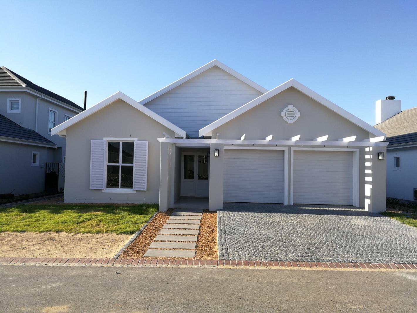 3 Bedroom House in Val de Vie Estate