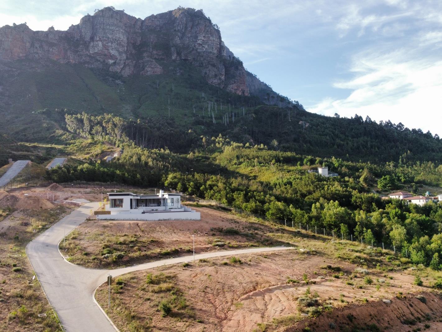 512 m² Land available in Stellenbosch Central