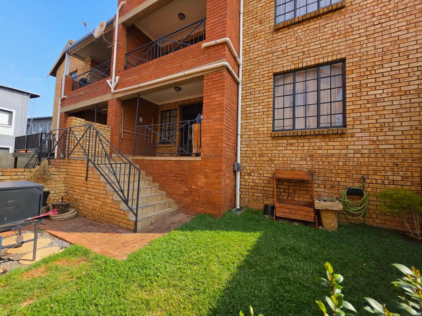 2 Bedroom Apartment in Meyersdal