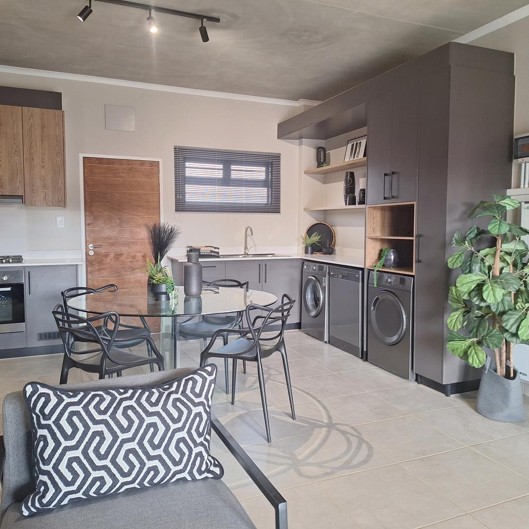 2 Bedroom Apartment in Rietvalleirand