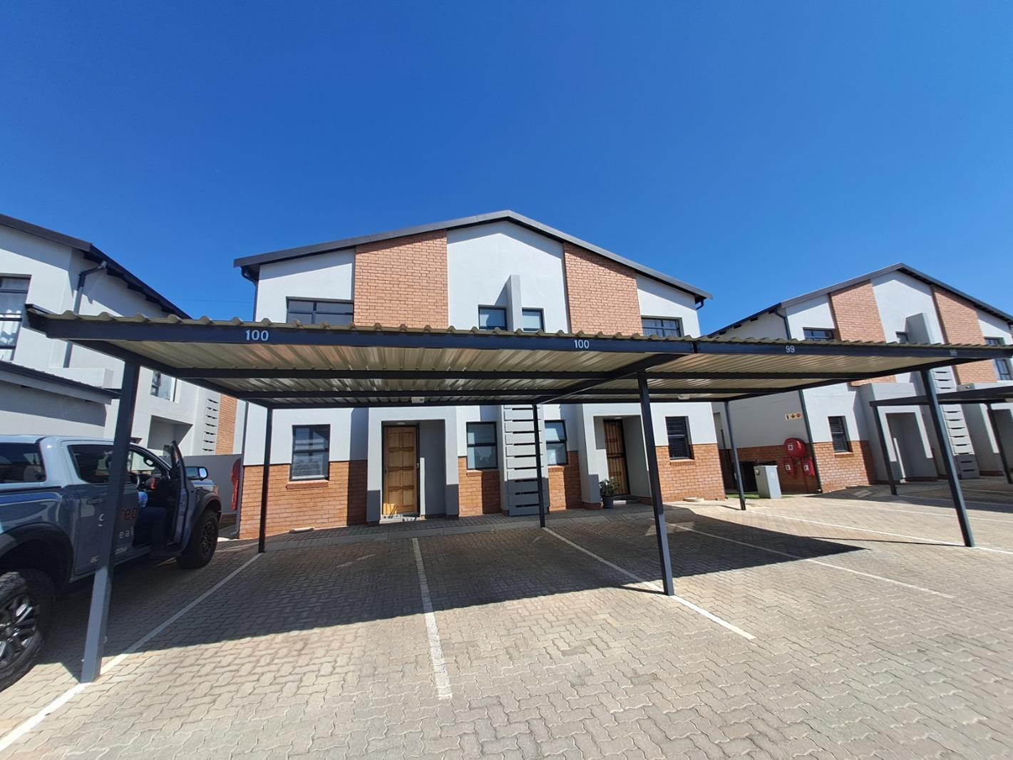 3 Bedroom Townhouse in Alberante